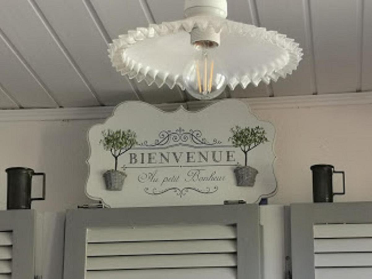 Guest House Provencal Vitrolles  Esterno foto