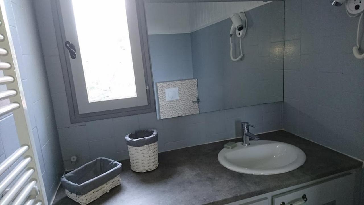 Guest House Provencal Vitrolles  Esterno foto